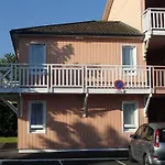 Brit Essentiel Albi Parc Des Expos 2* 勒斯奎斯特勒