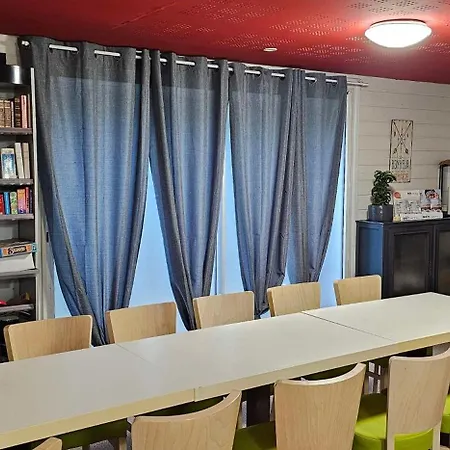 Brit Essentiel Albi Parc Des Expos Hotel 2*