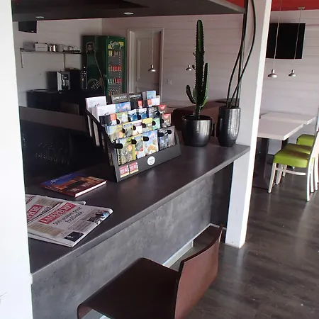 Brit Essentiel Albi Parc Des Expos Hotel 2*