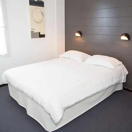 Brit Essentiel Albi Parc Des Expos Szálloda