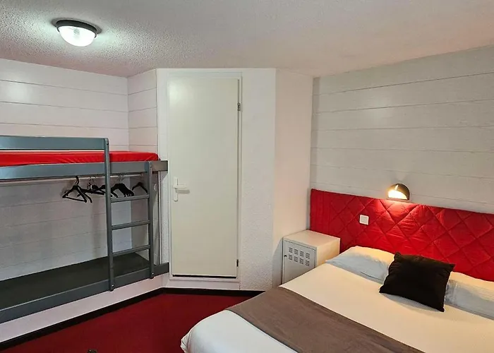 Brit Essentiel Albi Parc Des Expos 2* Le Sequestre