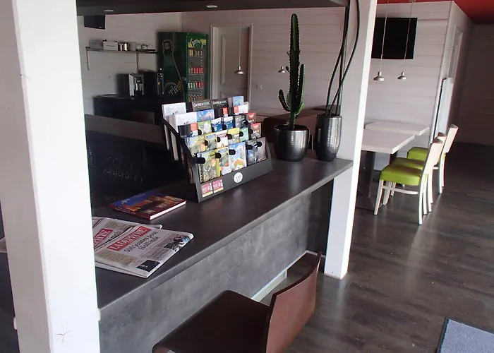 Brit Essentiel Albi Parc Des Expos Hotel 2*