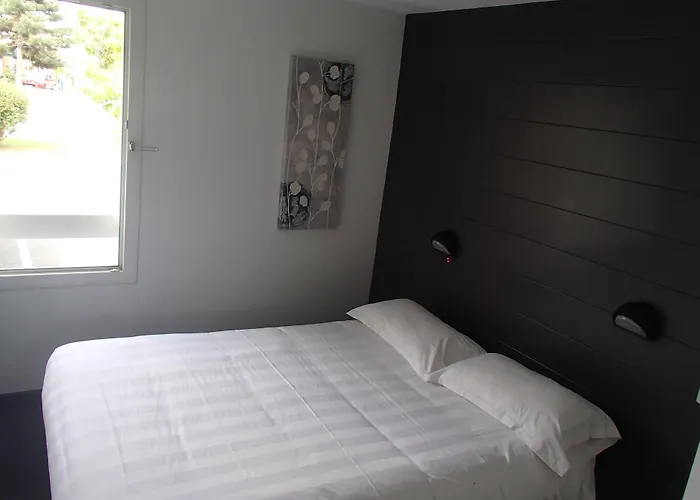 Brit Essentiel Albi Parc Des Expos 2*