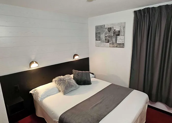 Brit Essentiel Albi Parc Des Expos 2*