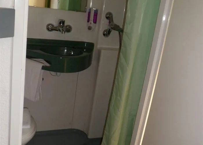 Hotel Brit Essentiel Albi Parc Des Expos 2*