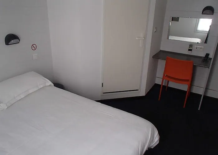 Hotel Brit Essentiel Albi Parc Des Expos 2*